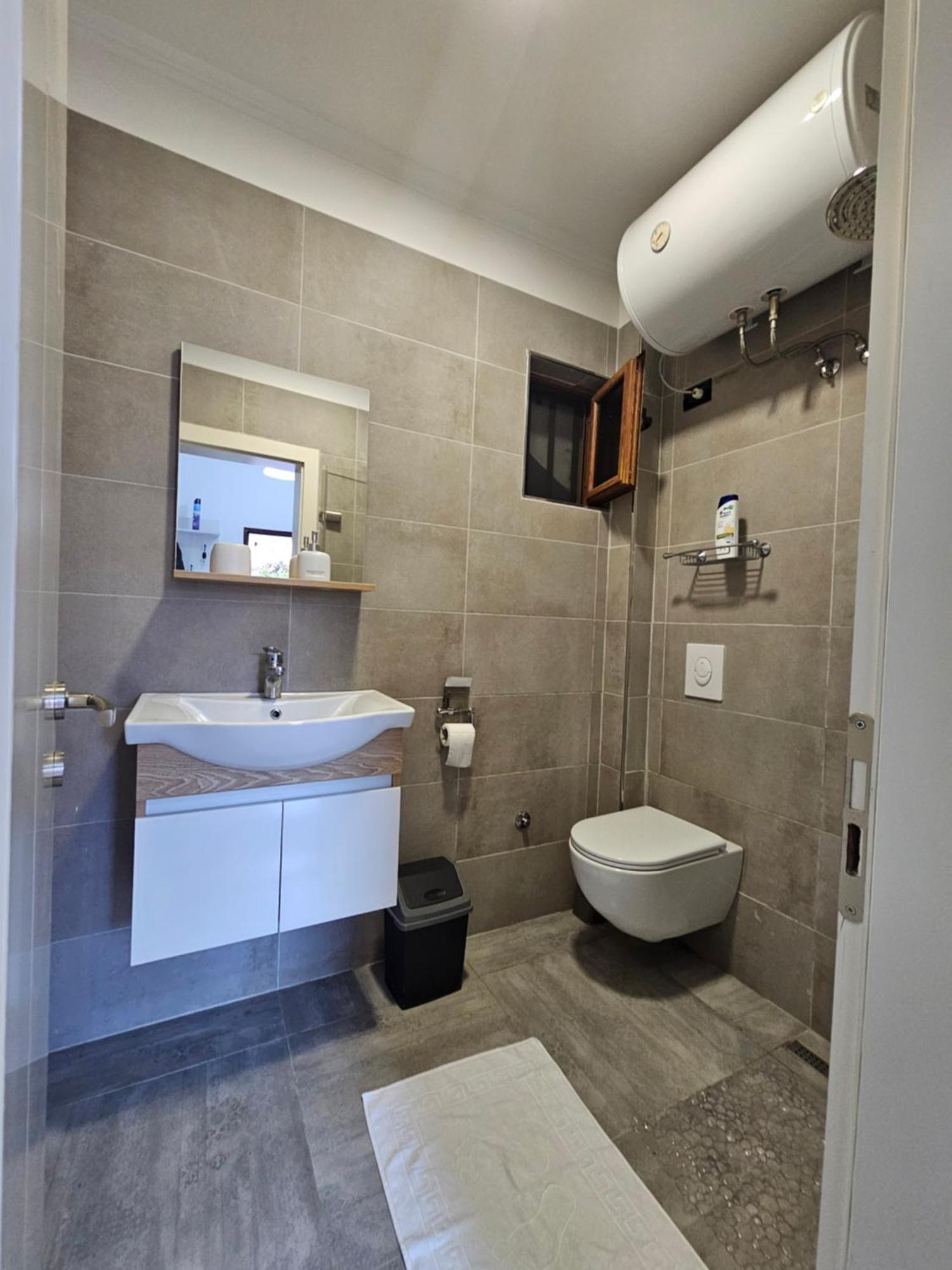 Wanderlust Tirana 2 Apartment Exterior photo